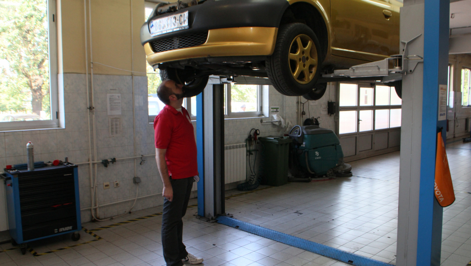 POSKUPLJUJE REGISTRACIJA AUTOMOBILA Važno obaveštenje za vozače, nove cene zavise od kubikaže!