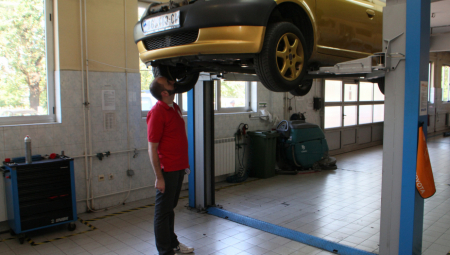 POSKUPLJUJE REGISTRACIJA AUTOMOBILA Važno obaveštenje za vozače, nove cene zavise od kubikaže!