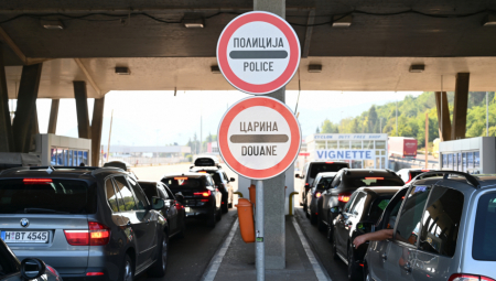 ZA PUTARINE DO MORA TREBA I DO 100 EVRA: Detaljne cene na naplatnim rampama ka Grčkoj, Hrvatskoj i Crnoj Gori