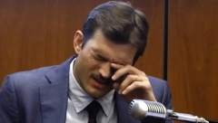 "SREĆAN SAM ŠTO SAM ŽIV, ŠTO HODAM I ČUJEM": Poznati holivudski glumac o borbi sa opakom bolešću koja je trajala dve godine