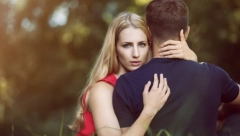 HOROSKOP ZA ČETVRTAK, 1. SEPTEMBAR Ovnu sledi poslovni uspeh, Rak je na ljubavnoj raskrsnici, a Vodolija mora hitno kod lekara