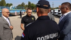 REČNA POLICIJA DOBILA NOVI ČAMAC ZA BEZBEDNOST NA REKAMA Vulin: U najvećoj akciji u istoriji borbe protiv šverca cigareta na našim rekama zaplenjeno 50 tona (FOTO)