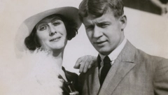 BILA JE OD NJEGA STARIJA 18 GODINA, NI REČ SE NISU RAZUMELI Fatalna ljubav i tragičan kraj Sergeja Jesenjina i Isidore Dankan