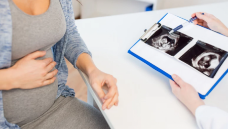 TRUDNICA SE ŠOKIRALA KAD SU JOJ U GRČKOJ BOLNICI ISPOSTAVILI RAČUN Srpkinja dobila kontrakcije na moru, pa morala da PLATI uprkos osiguranju (VIDEO)