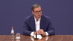 PREDSEDNIK VUČIĆ O SRAMNOM POTEZU DANASA "Nisam tužio nijednog novinara, nijednu novinsku kuću, ali starija deca su mi ostala bez majke, to je bezveze što su uradili"
