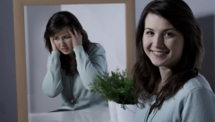 ZA PUN NOVČANIK I USPEH NA POSLU Čim ustanete uradite ovo ispred ogledala