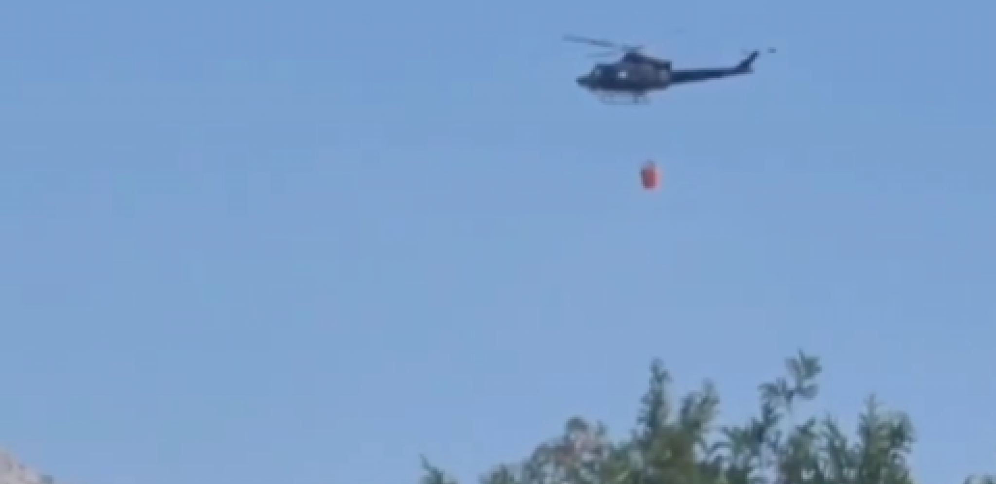 DVODNEVNA BORBA SA VATRENOM STIHIJOM Vatrogasci do jutarnjih sati gasili požar u Baru