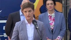VLADAVINA PRAVA NA TAJKUNSKI NAČIN Premijerka Brnabić: Objavili adresu predsednikove porodice, svi ćute a poverenik traži NN lice?! (VIDEO)
