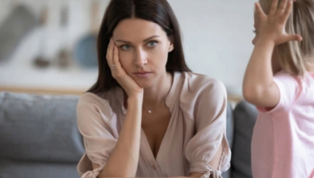 DA LI I VI PRAVITE OVE GREŠKE? Na ovaj način roditelji deci uništavaju SAMOPOUZDANJE