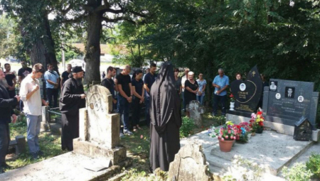 SRPSKA DECA UBIJENA, POČINIOCI NIKADA NISU OTKRIVENI Prošlo je dve decenije od zločina u Goraždevcu