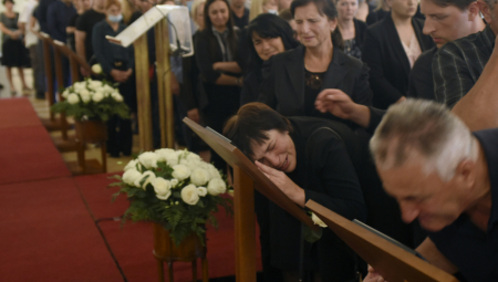 ISPOVEST PORODICE KOJA JE PREŽIVELA MASAKR NA CETINJU Monstrum hteo da ubije još dvoje dece, baka ih krila u WC-u!
