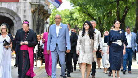 Gradonačelnik Bakić: Značajno je da Srbija pod vođstvom predsednika Aleksandra Vučića ide putem mira, stabilnosti i ekonomskog napretka (FOTO)