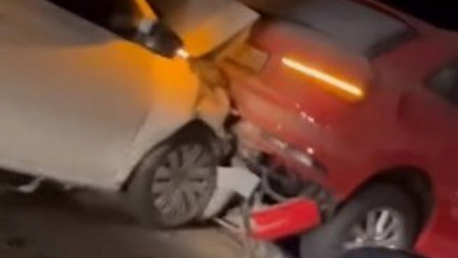 TRAGEDIJA KOD ZRENJANINA Dvoje poginulo u lančanom sudaru!