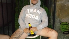 SAZNAJEMO: UBICA SA ŽURKE PAO ZBOG DROGE! Spektakularna akcija Interventne jedinice policije 192 na beogradskim ulicama