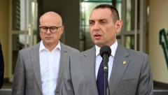 VULIN U NOVOM SADU Uručio ključeve stanova pripadnicima snaga bezbednosti