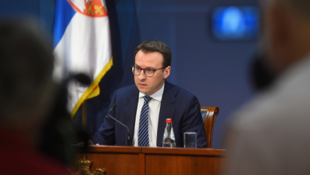 OKUPACIONI GAULAJTERI! Petković: Neće srpski narod okupaciju u koju želite da ga uvedete!