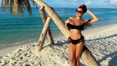 NIKAD PROVOKATIVNIJE Naše estradne dame se skinule u bikini, jednoj kipe bujne grudi, dok druge pokazuju trbušnjake