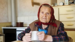 KARDIOHIRURG 20 GODINA PROUČAVAO STOGODIŠNJAKE: Došao je neverovatnog otkrića i izbacio jednu namirnicu iz ishrane