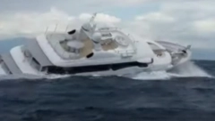 JAHTA OD 40 METARA POTONULA U SREDOZEMNOM MORU Zastrašujući snimak drame u Italiji (VIDEO)