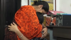 NAKON DEVET GODINA OD OTMICE, DEVOJČICA ZAGRLILA MAJKU Tukli su je nogama i oklagijama, a evo kako se spasila iz pakla