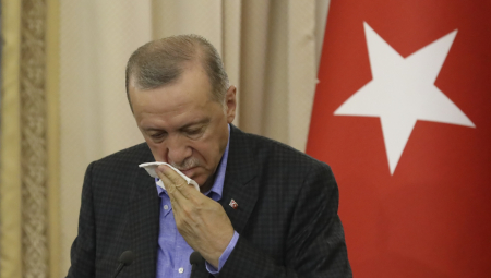 ERDOGAN SE OGLASIO O SVOM ZDRAVLJU Prvo javno pojavljivanje posle izveštaja o bolesti