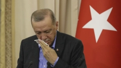 ERDOGAN SE OGLASIO O SVOM ZDRAVLJU Prvo javno pojavljivanje posle izveštaja o bolesti