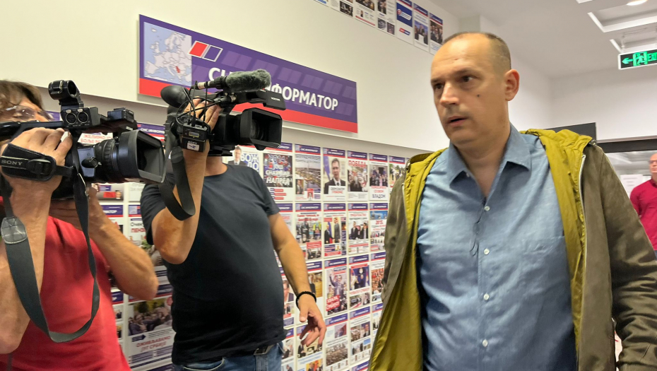 ZLATIBOR LONČAR JE NOVI MINISTAR ZDRAVLJA Ovo je njegova biografija