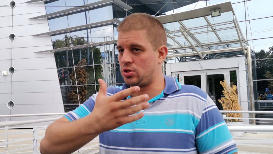 BIO SAM U KANDŽAMA DROGE I ALKOHOLA Petrući otkrio jezive detalje iz života, a evo šta kaže o noći kada je bio brutalno pretučen (VIDEO)