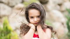 ŽENSKO IME MUSLIMANSKOG POREKLA SRBI MASOVNO DAJU ĆERKAMA: Nosi snažno značenje, opisuje damu visokog društvenog položaja