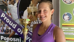 SRBIJA IMA NOVO TENISKO ČUDO Maestralna Mia Ristić do nove titule, Pisariću dubl trofej