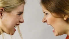 PROVERITE KOJI VAM HOROSKOPSKI ZNAK NIKAKO "NE LEŽI": Device ne podnose Vodolije, Jarčevima su Rakovi najveći neprijatelj!