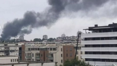 LOKALIZOVAN POŽAR NA KARABURMI Krov izgoreo, jedna osoba se nagutala dima!