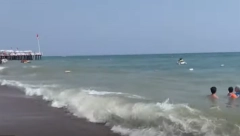 NOVI INCIDENT U ČUVENOM TURSKOM LETOVALIŠTU Morska zver napala ženu, ugrizla je za zadnjicu i vukla
