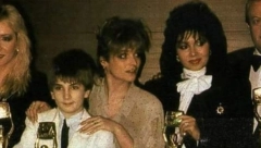 PREPOZNAJETE LI OVOG DEČAKA, DANAS SVETSKI POZNATU ZVEZDU? Bio je gost Minimaksa, u zagrljaju Nede Ukraden i Vesne Zmijanac