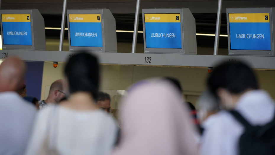 HOROR NA AERODROMU U FRANKFURTU Pronađeno telo muškarca u avionu!