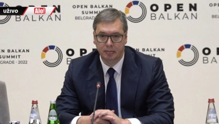 MOJI POLITIČKI PROTIVNICI KAŽU "BIO JE PRIPIT" Evo kako je Vučić odgovorio na prozivke tajkunskih medija