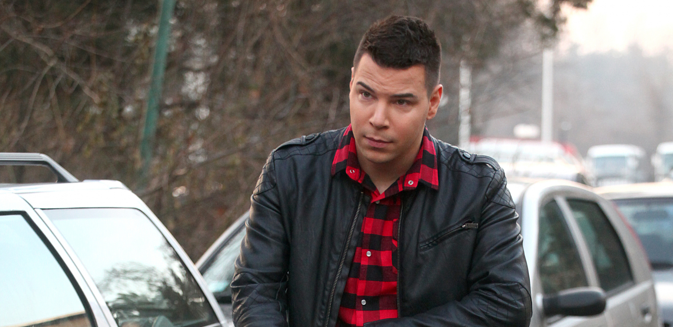 RAZNEŽIO PRATIOCE Pevač pokazao kako provodi vreme sa porodicom, komentari se nižu (FOTO)