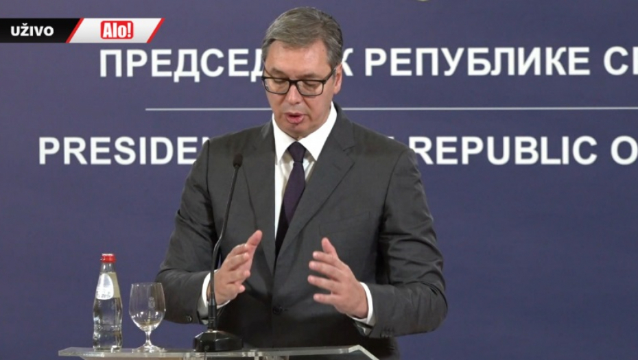 VUČIĆ NA PROVOKACIJE NOVINARKE O SANKCIJAMA RUSIJI Zašto onda da ne uvedemo sankcije Sloveniji?