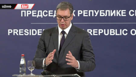 VUČIĆ NA PROVOKACIJE NOVINARKE O SANKCIJAMA RUSIJI Zašto onda da ne uvedemo sankcije Sloveniji?