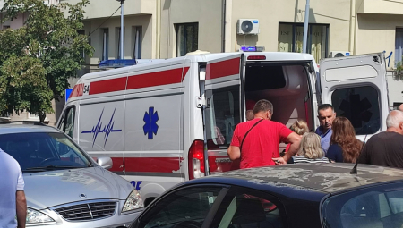 DETALJI NAPADA U CENTRU BEOGRADA, NAPADAČ I DALJE U ZGRADI  Ušao u crkvu, nožem izbo državljanina Gvineje (60) i Srbina (40)!