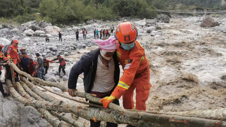 Najmanje 65 poginulih u zemljotresu u Sečuanu