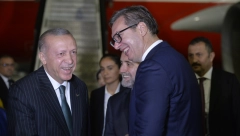 IZRAZ OGROMNOG PRIJATELJSTVA Aleksandar Vučić dočekao Erdogana, dva lidera potom učinila nešto što se retko viđa (FOTO/VIDEO)