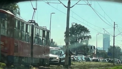 OČEVICI JUČERAŠNJE DRAME NA NOVOM BEOGRADU Kolica sa bebom ostala zaglavljena između vrata