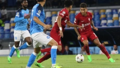 HET TRIK LEVANDOVSKOG Barsa razbila Plzen, Napoli ponizio Liverpul, Bajern lako protiv Intera, Grizman doneo Atletiku pobedu u finišu