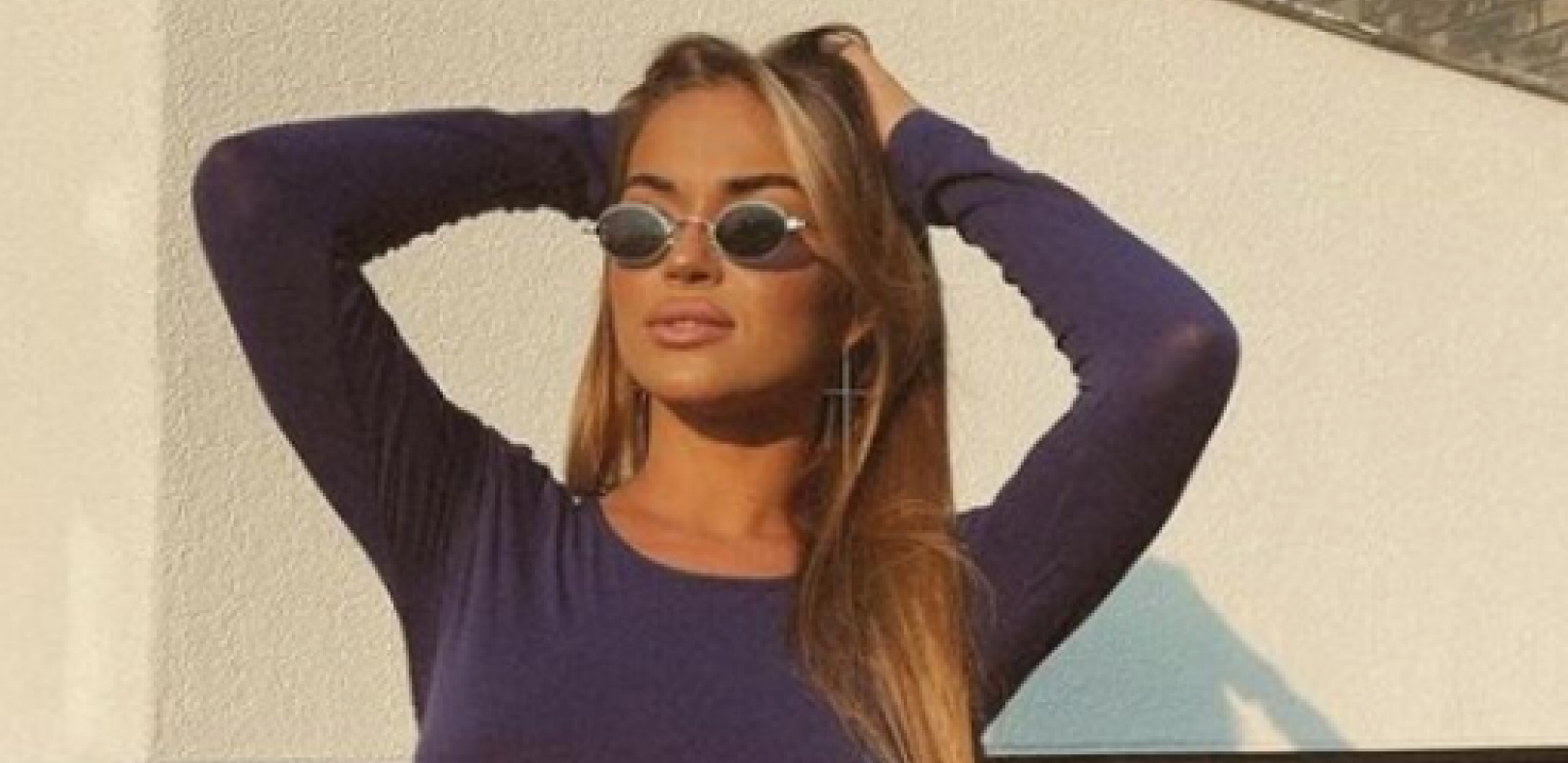 GOLA IZAŠLA NA ULICU Šok izdanje Teodore Džehverović, pevačici popustile kočnice (FOTO)