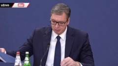 "MLEKA I ŠEĆERA IMA DOVOLJNO" Vučić: Ljudi kupuju enormne količine bez ikakvog razloga