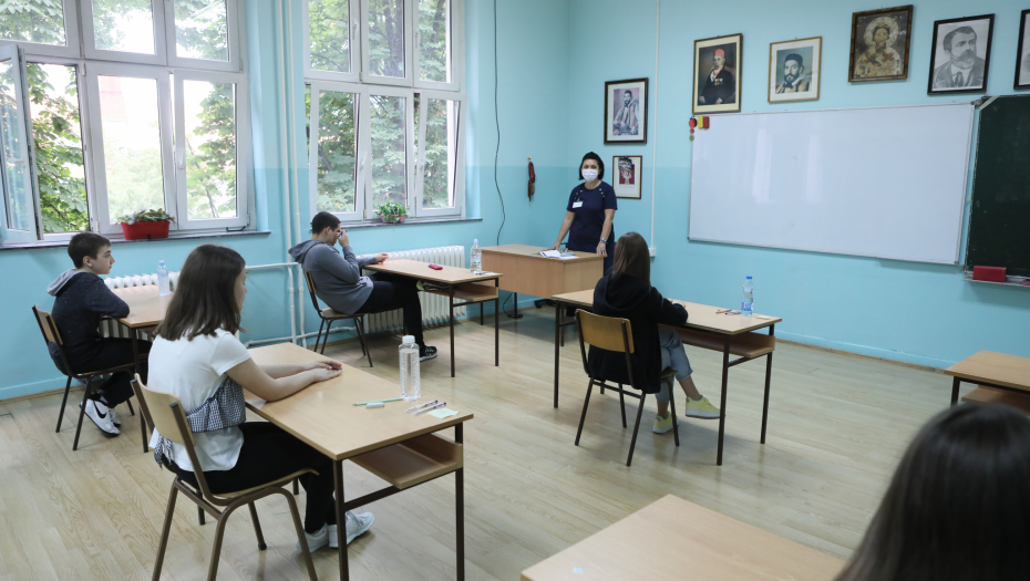 PROLONGIRANI ROKOVI ZA BIRANJE PREDMETA: NPS za ukidanje kombinovanog testa, čeka se Ministarstvo prosvete