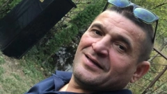 IMA ČAK ŠESTORO DECE Baja Mali Knindža je ponosan otac, a evo kako izgledaju njegove ćerke (FOTO)