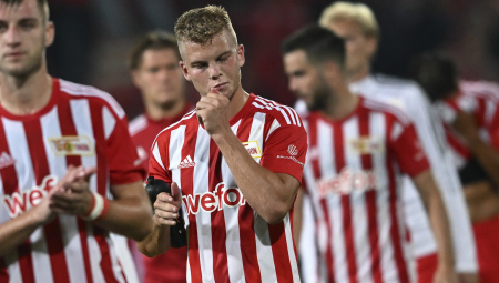 UNION NA ČELU BUNDESLIGE Dortmundova "petarda", Asano i Mašović postigli golove