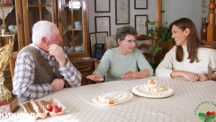 OVO JE NAJVIŠA VODITELJKA NA ESTRADI Otkrila i koji broj cipela nosi, ljudi u šoku: Nogom mogu da dotaknem vrh zgrade